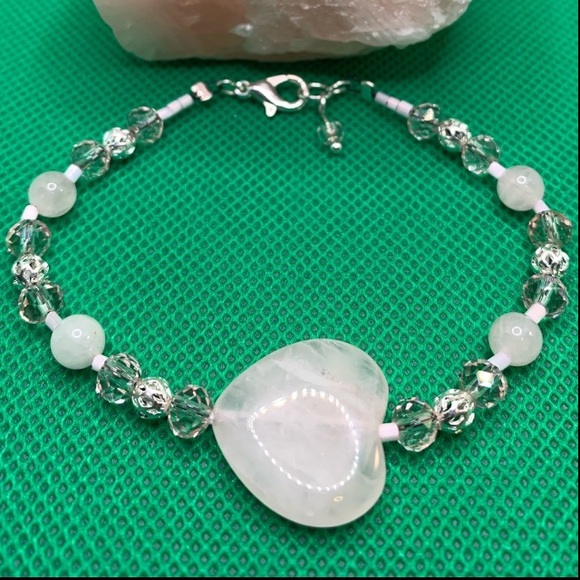 Handmade heart shaped Rose Quartz semiprecious stone silverplated bracelet NWOT - Picture 3 of 3